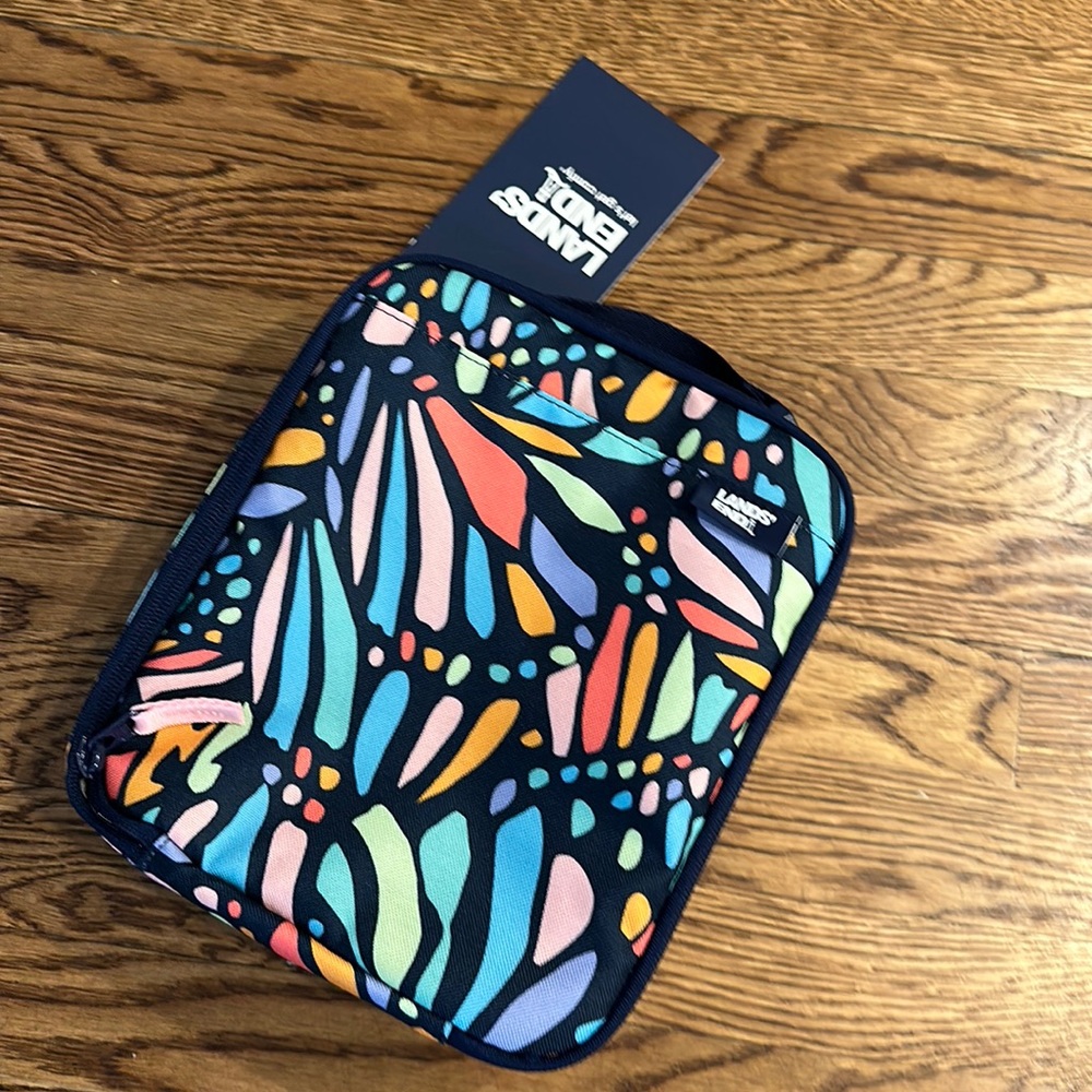 Lands End, deep sea navy butterfly motif. Easy Wipe Lunch Box
